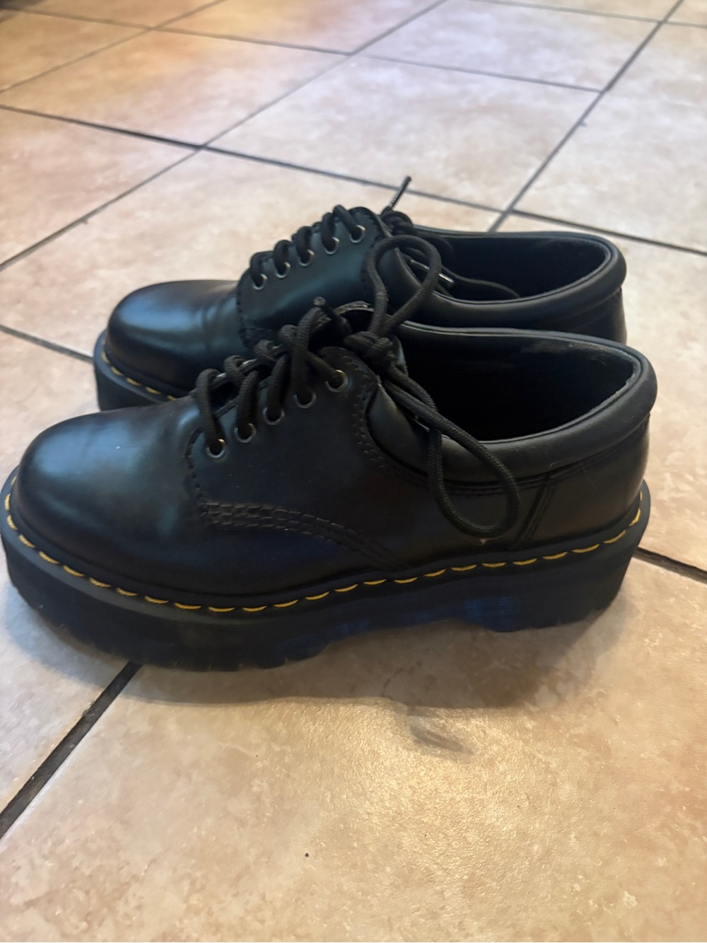 BRAND NEW/WORN ONCE - Black Platform Lace-Up Women's Loafers